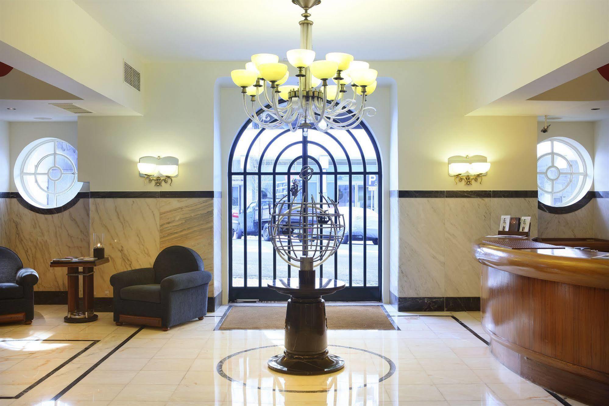 Britania Art Deco - Heritage Collection - Avenida Lisbon